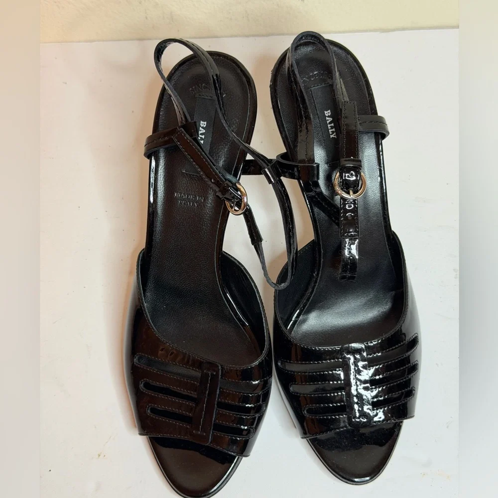 Bally Black Patent Leather Heeled Sandals Size 37 EUR
